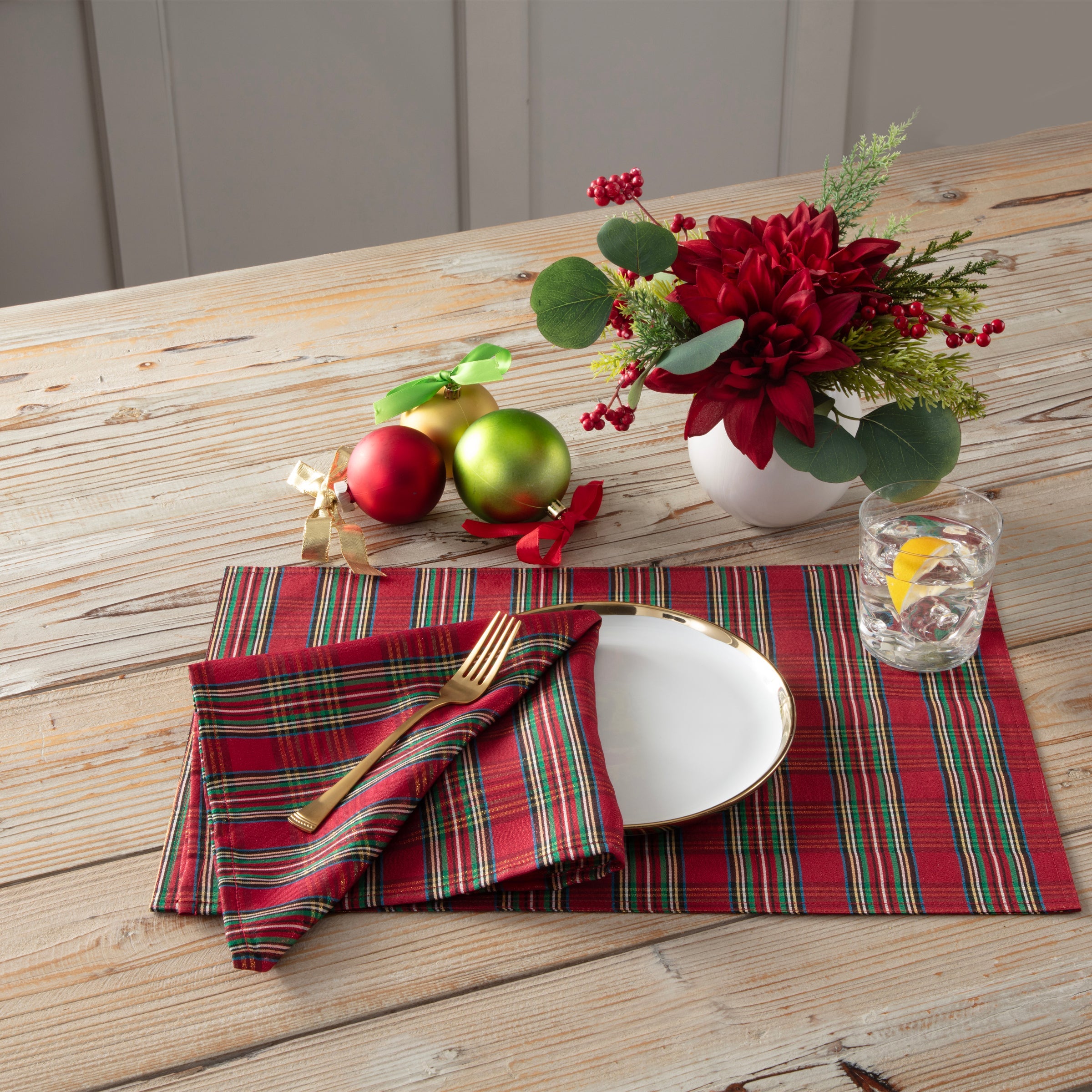 Holiday Nouveau Dazzle Dinner Napkins - Set Of 4 - Image 2