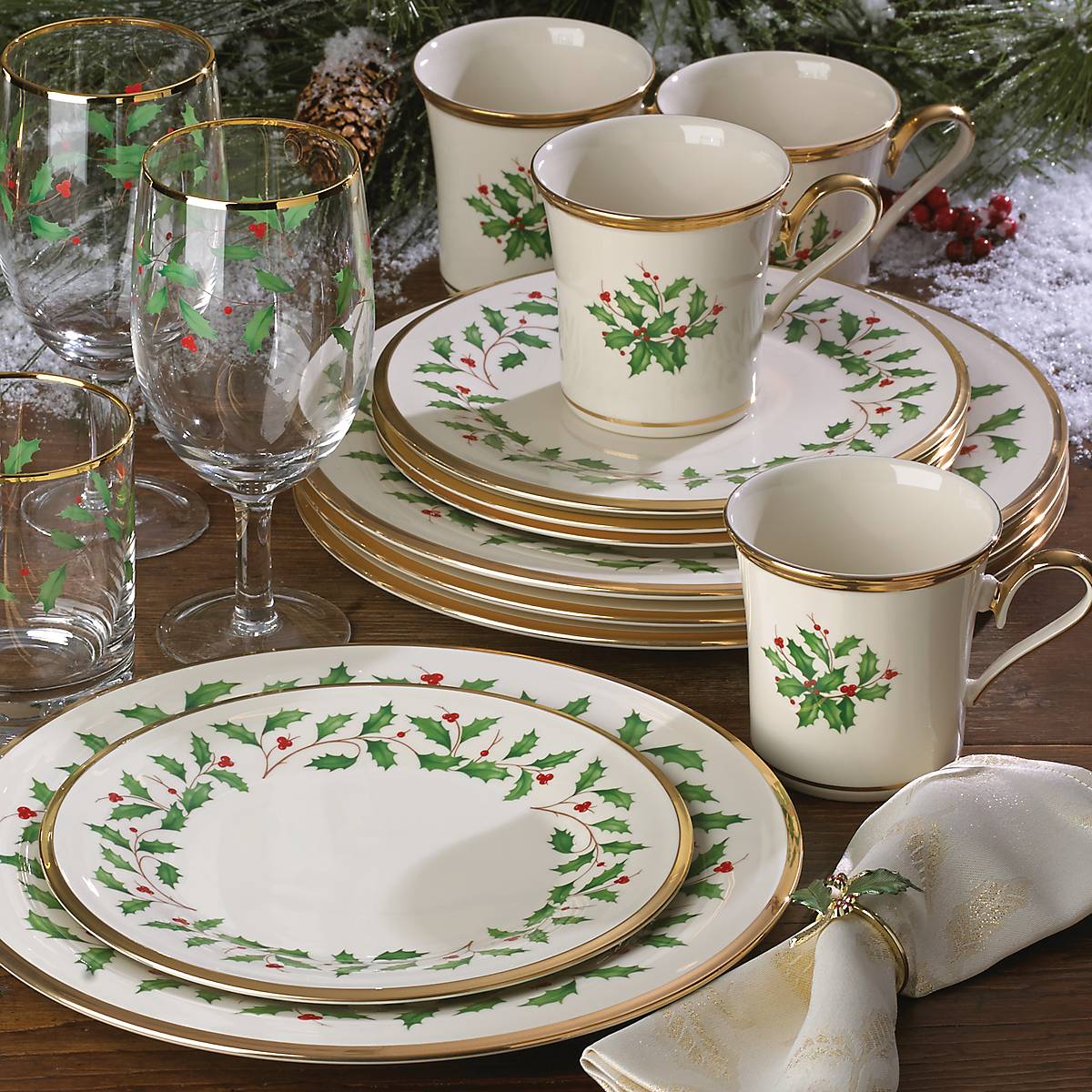 Holiday 12-Piece Plate & Mug Dinnerware Set - Image 7