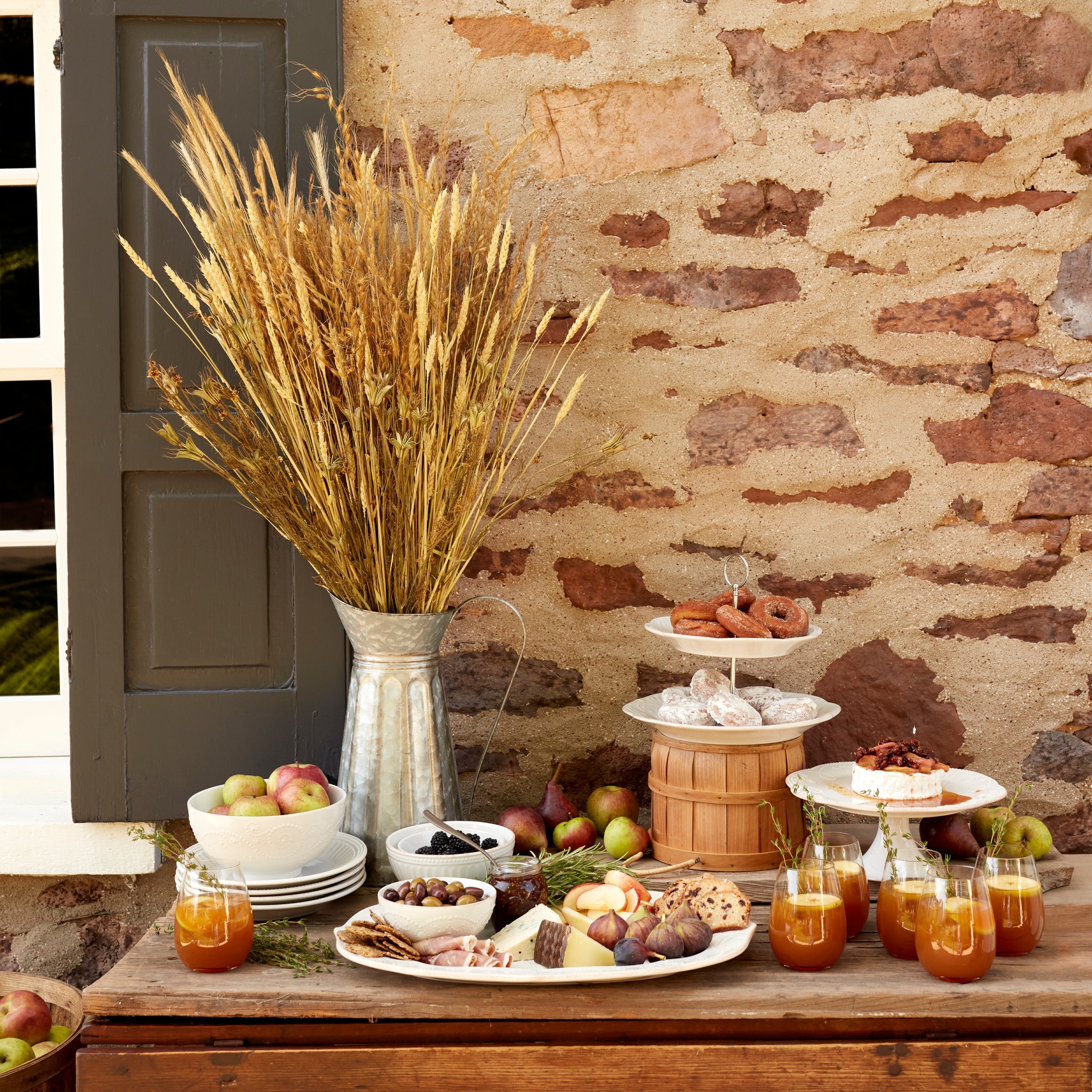 French Perle White 2-Tiered Server - Image 6