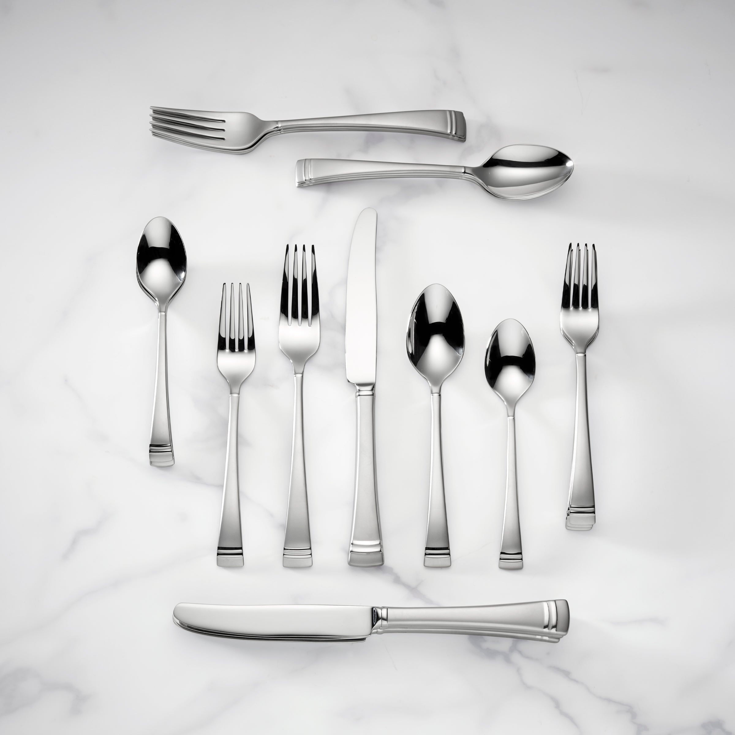 Federal Platinum Frosted 20 Piece Flatware Set
