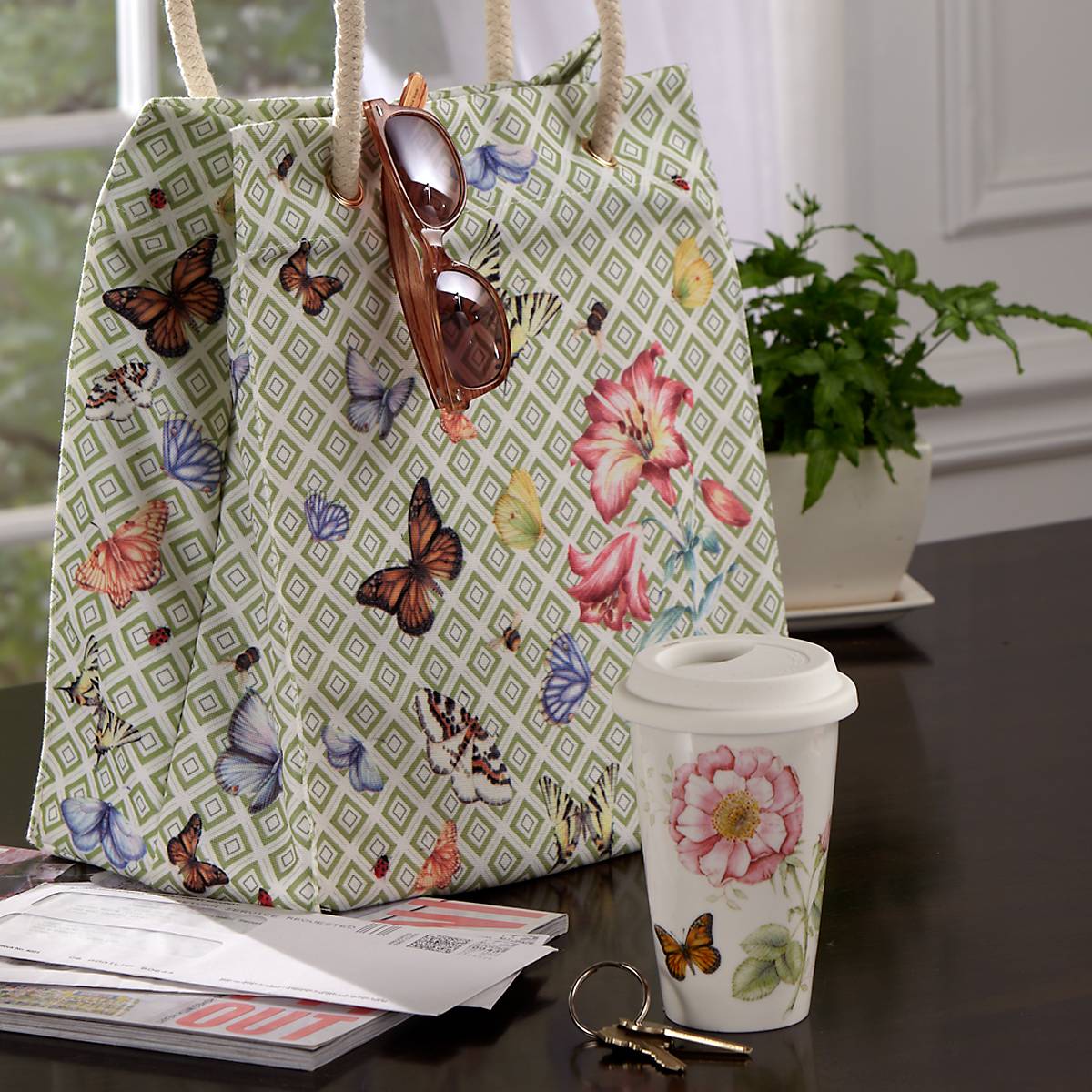 Butterfly Meadow Thermal Travel Mug - Image 4