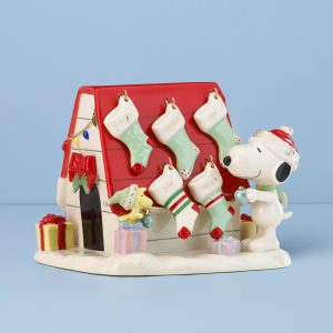 Snoopy's Christmas Décor for You Figurine