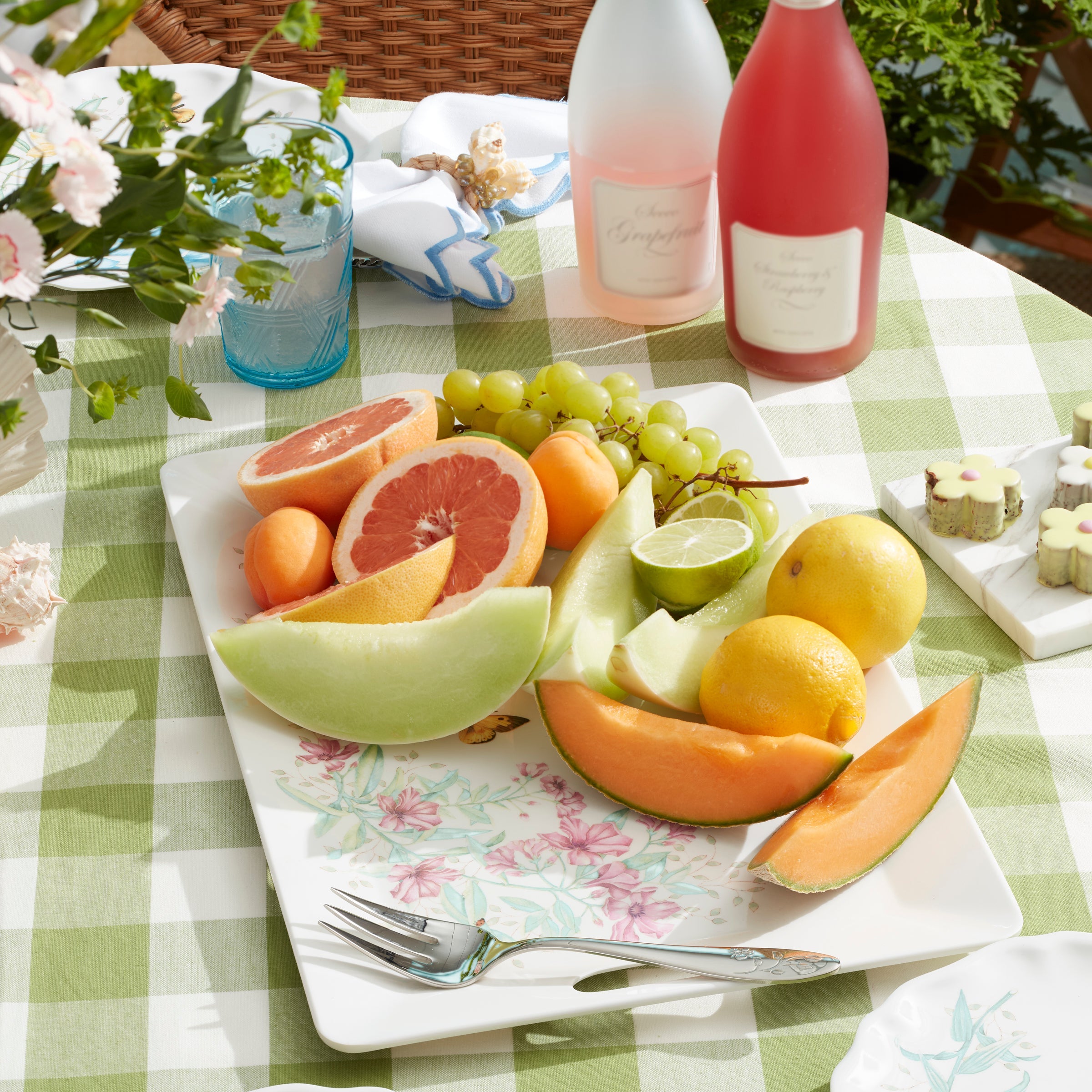 Butterfly Meadow Melamine Handled Tray - Image 2