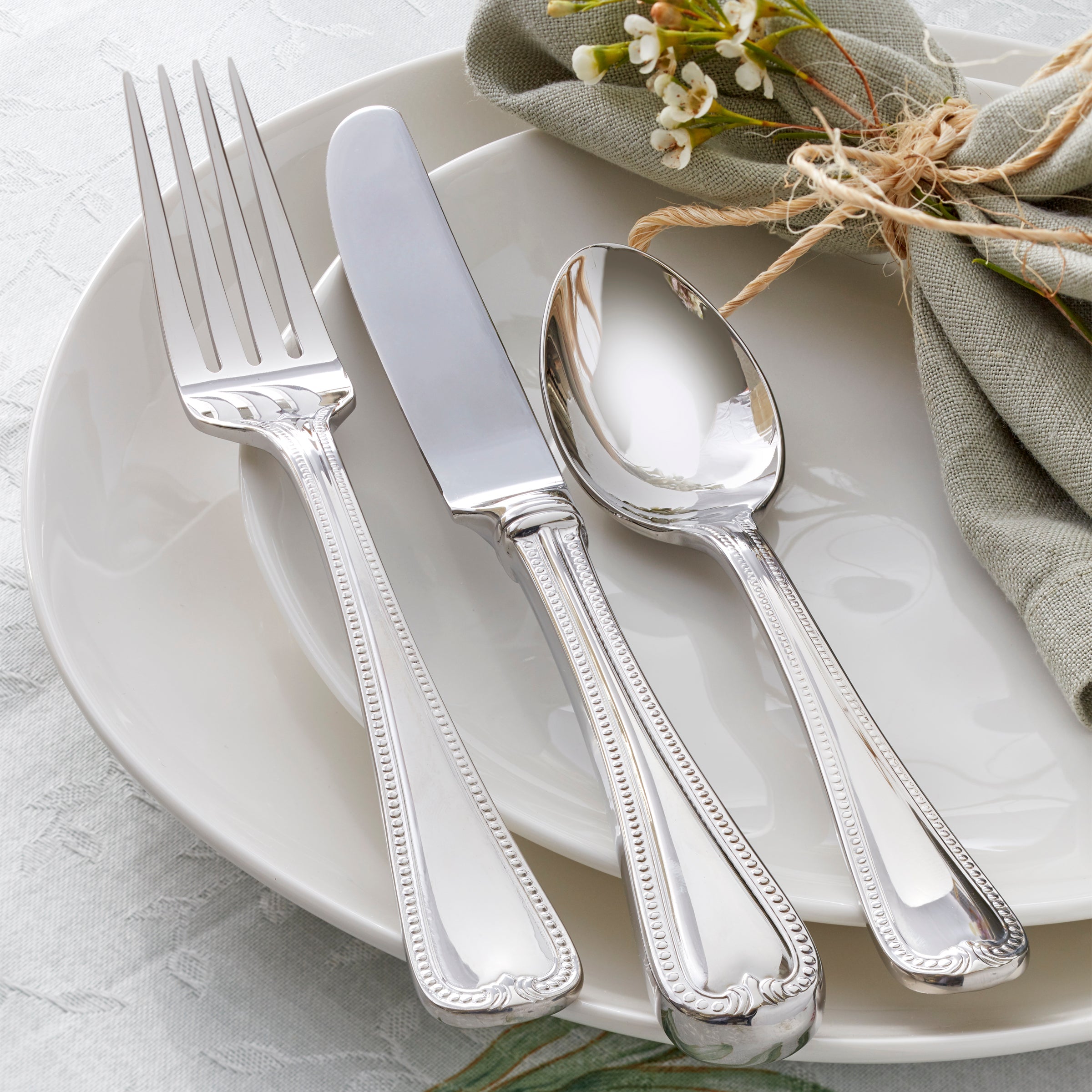 Vintage Jewel 20 Piece Flatware Set - Image 4