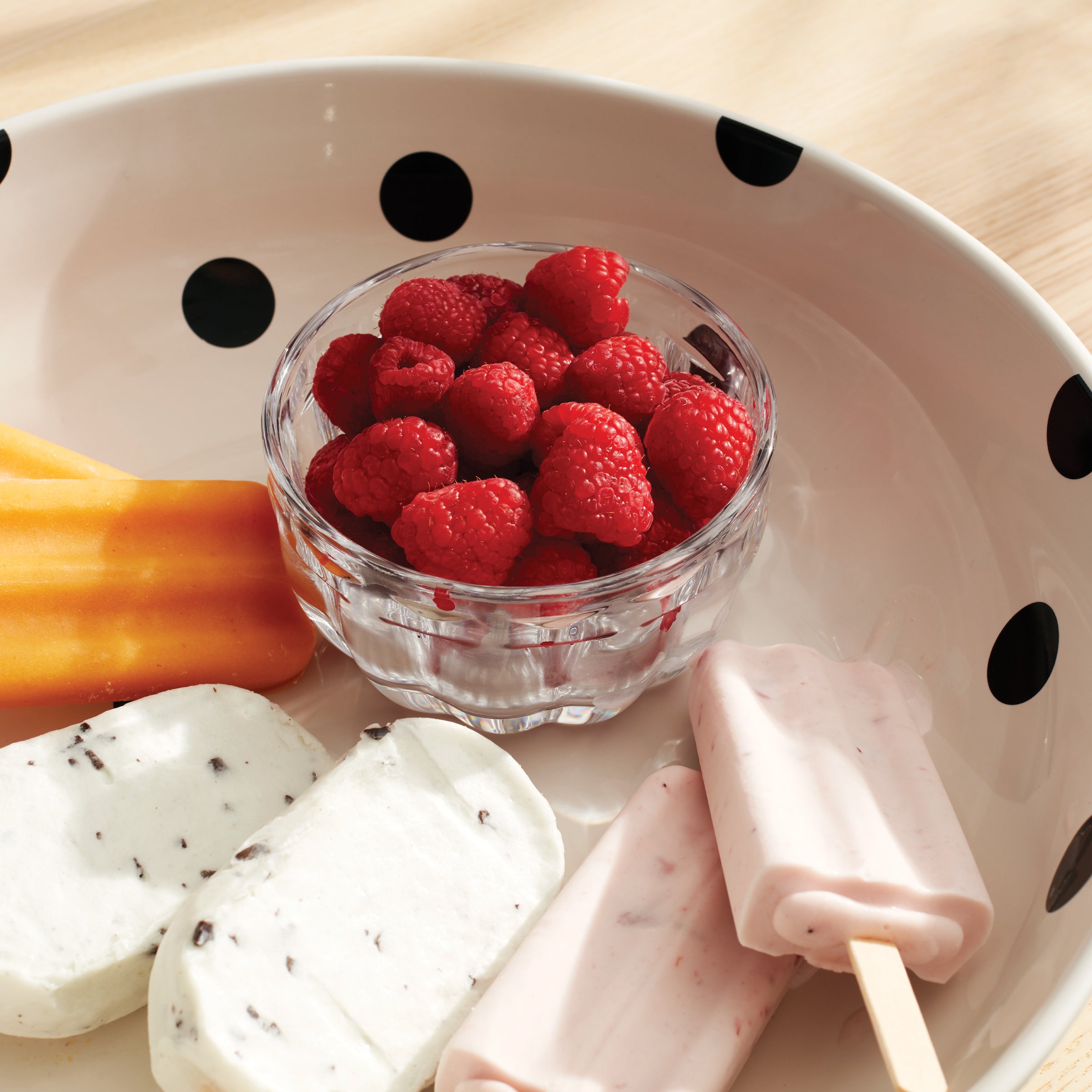 Deco Dot Salad Bowl - Image 2