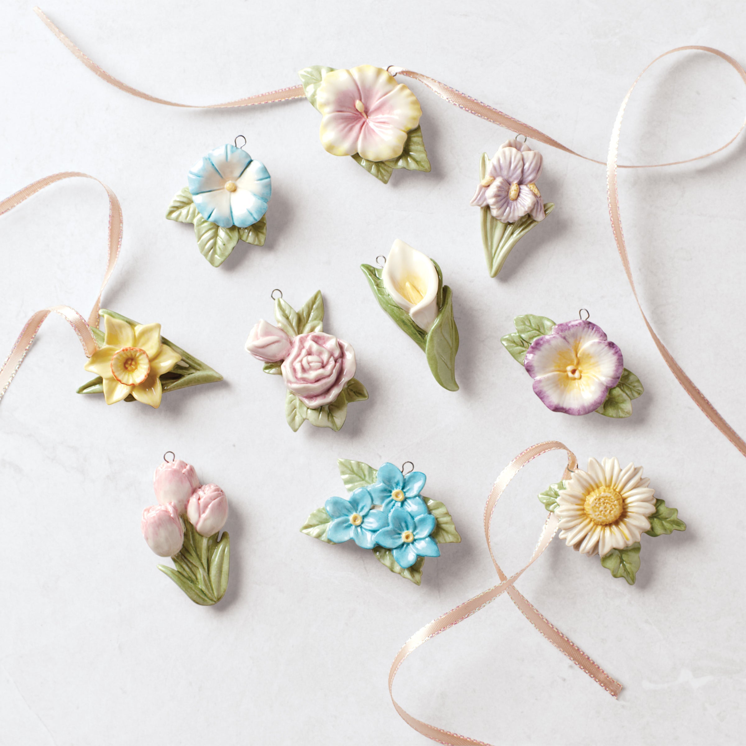 Celebrate Flowers 10-Piece Ornament Set - Image 10