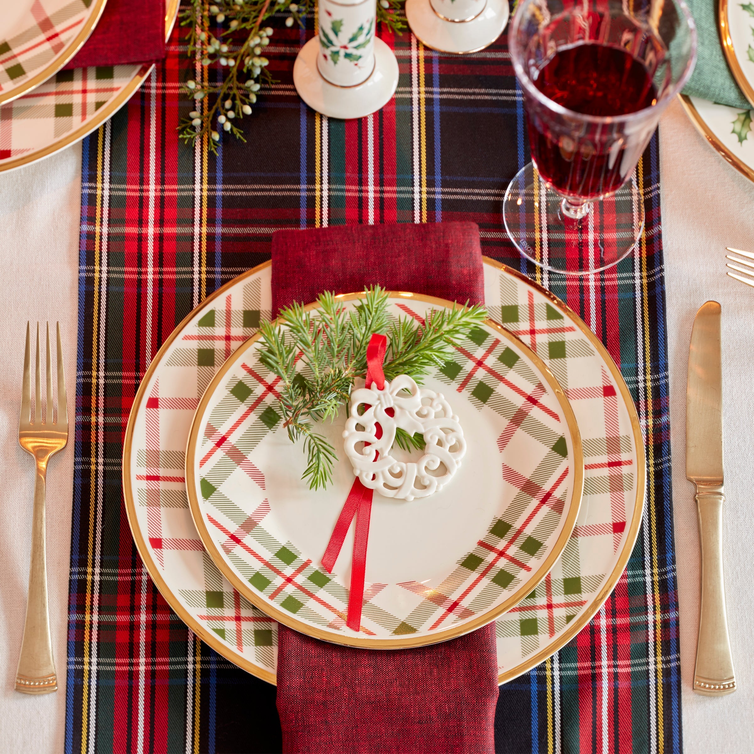 Holiday Plaid Dinner Plates - Set of 4 - Image 4