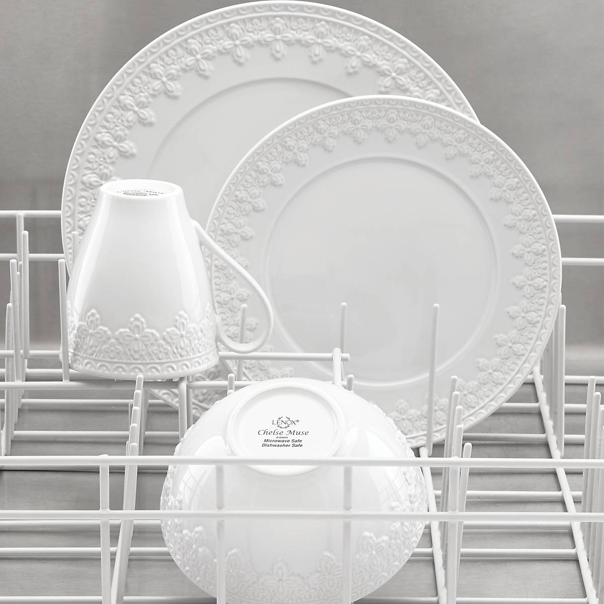 Chelse Muse Fleur White 12-Piece Dinnerware Set - Image 2