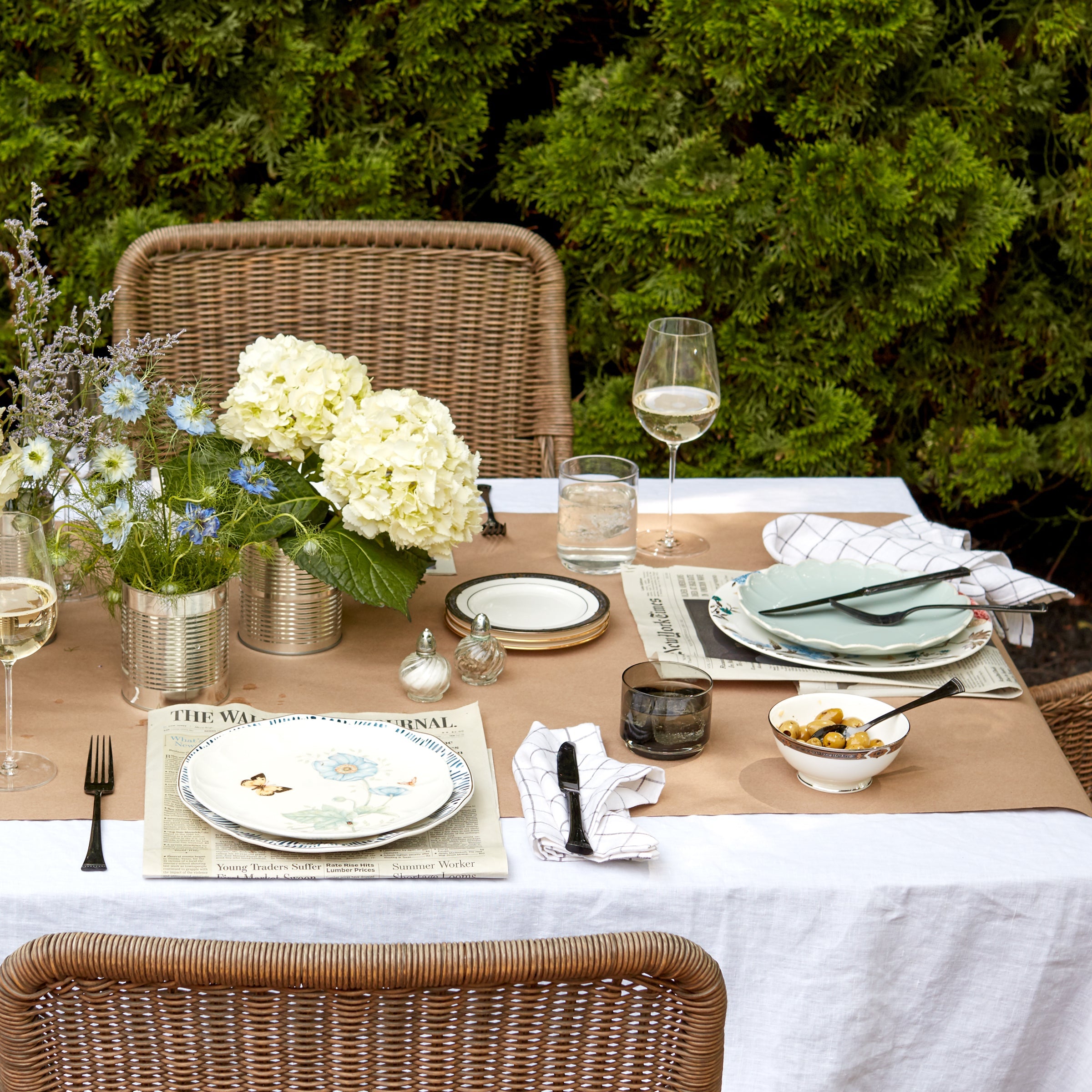 Butterfly Meadow 18-Piece Dinnerware Set - Image 6