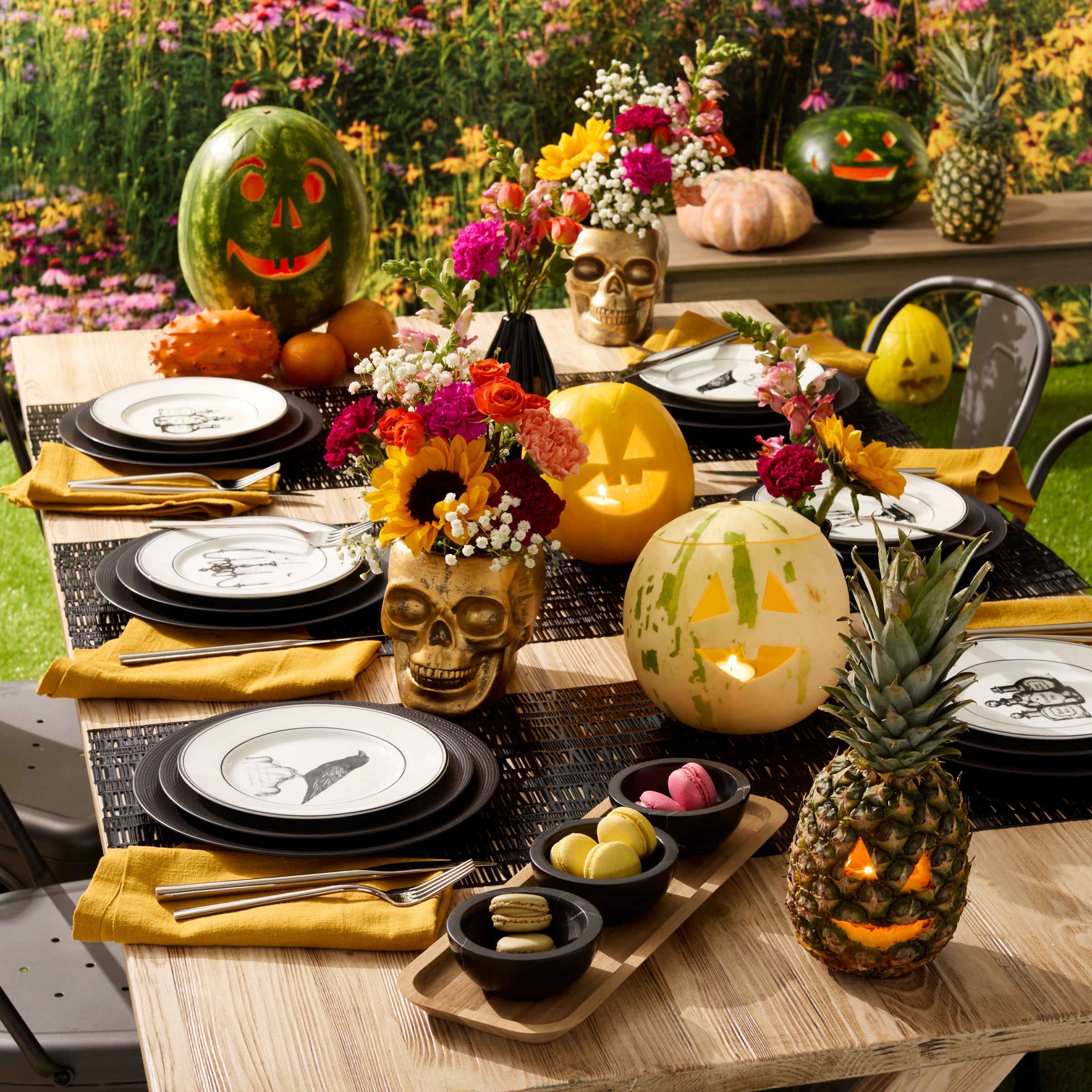 Vintage Halloween Dessert Plates - Set of 4 - Image 4