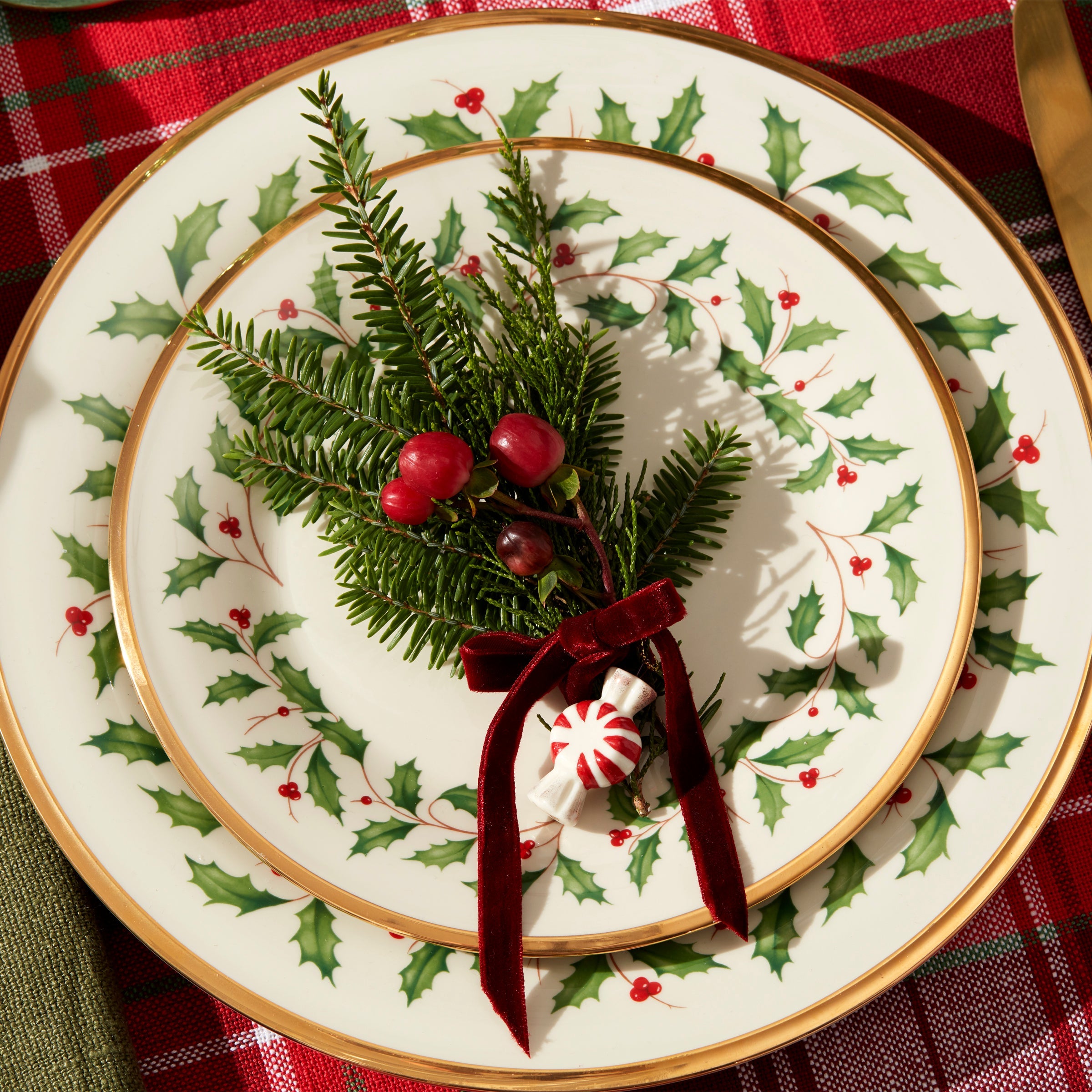 Holiday 12-Piece Plate & Bowl Set - Image 13
