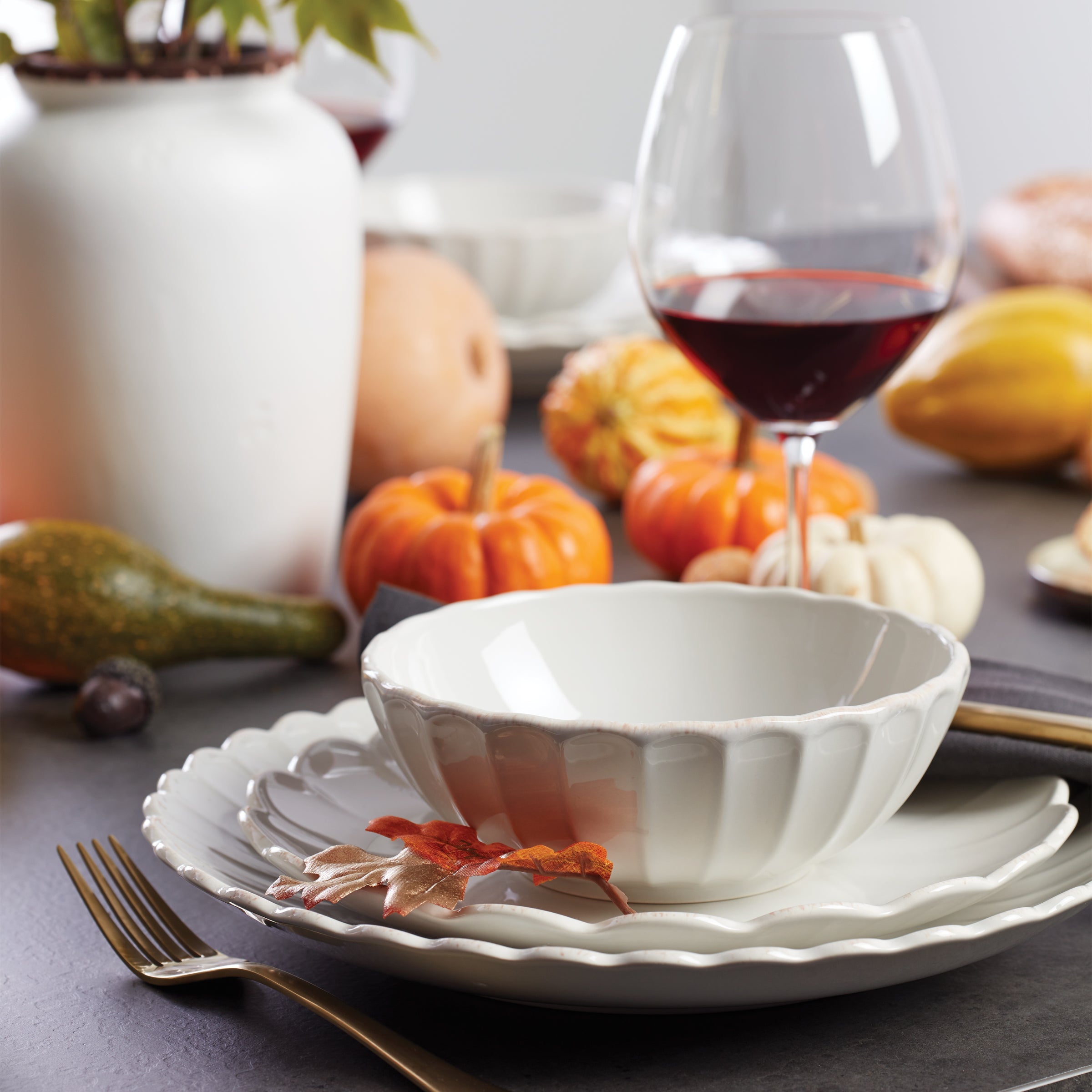 French Perle Scallop 4-Piece Place Setting - Image 15