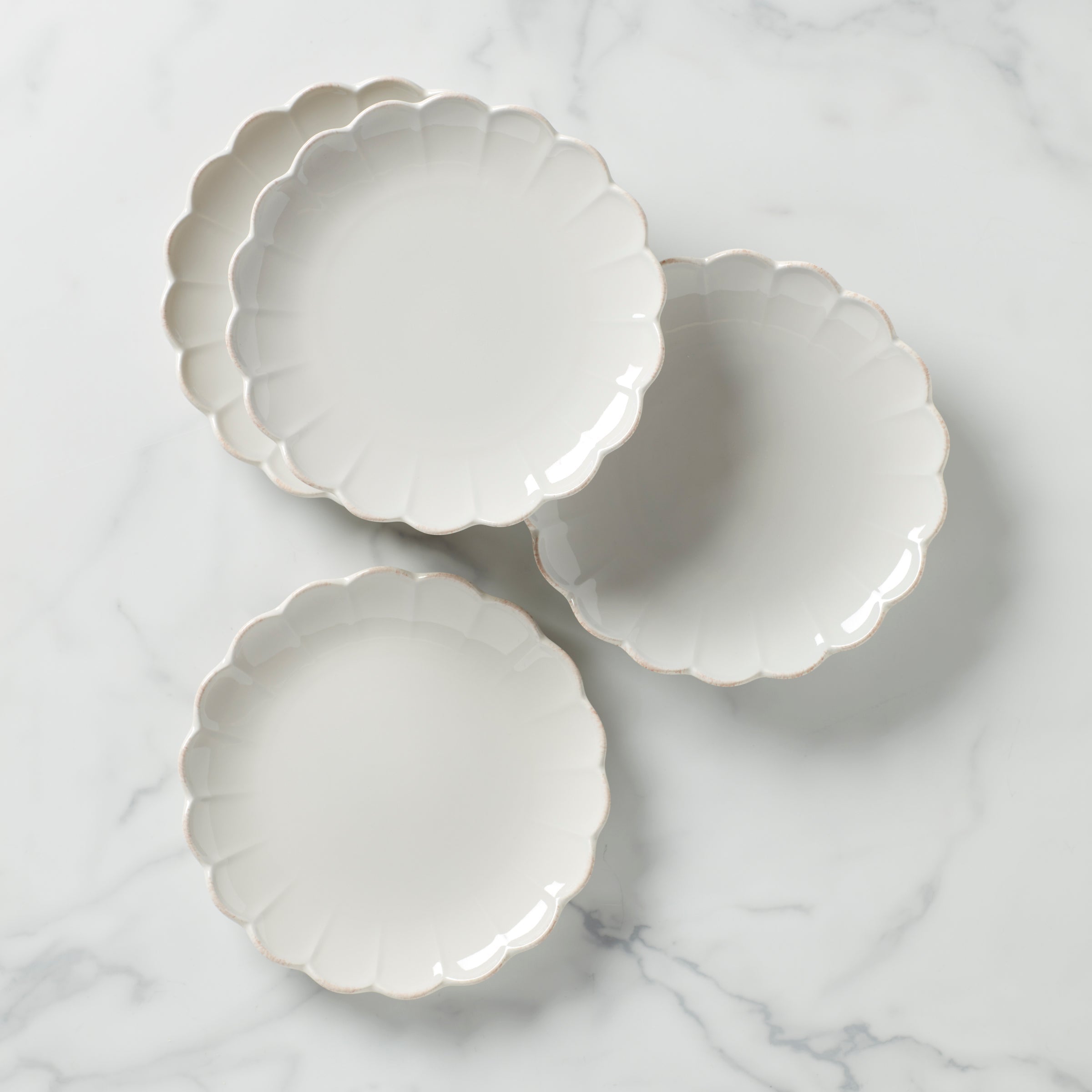 French Perle Scallop Accent Plates - Set of 4