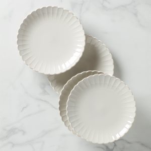 French Perle Scallop Dinner Plates - Set of 4