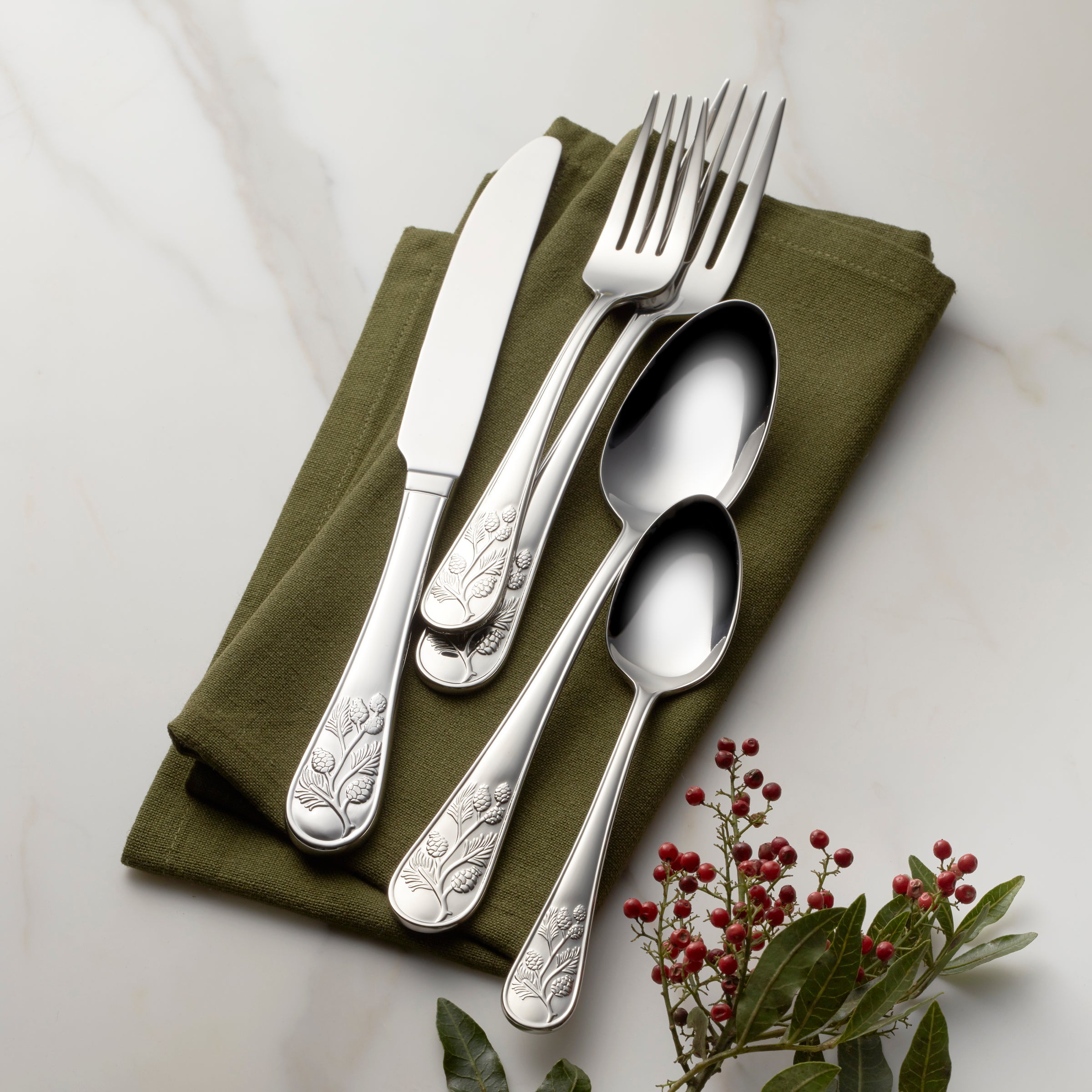 Chestnut Ridge 65 Piece Flatware Set - Image 5