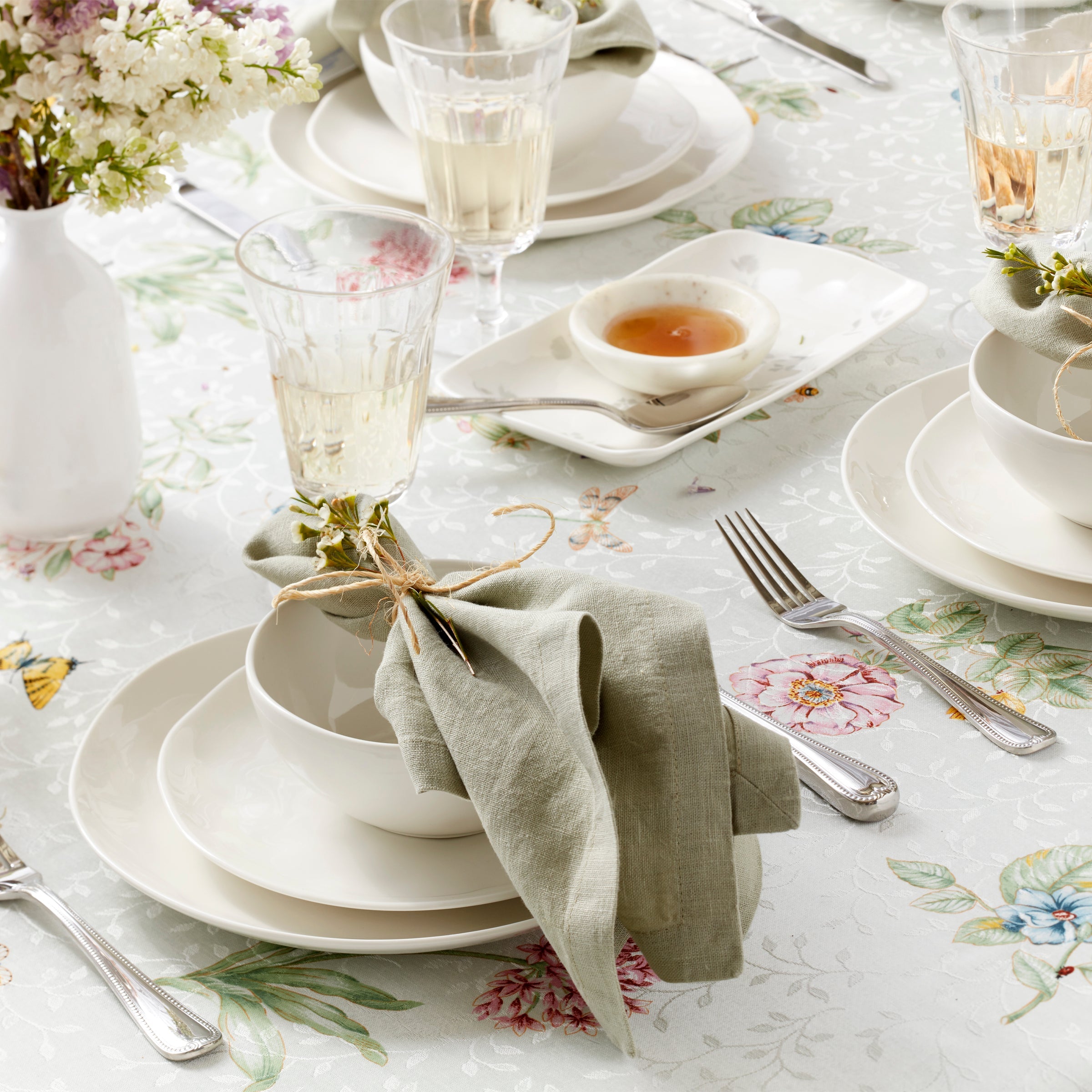 Bay Colors White Dinner Plates - Set of 4 - Image 6