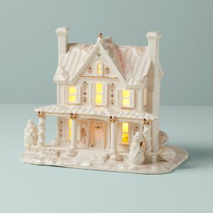 Mistletoe Park Lit Farmhouse Figurine
