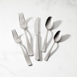 French Perle Scallop Vintage 65 Piece Flatware Set