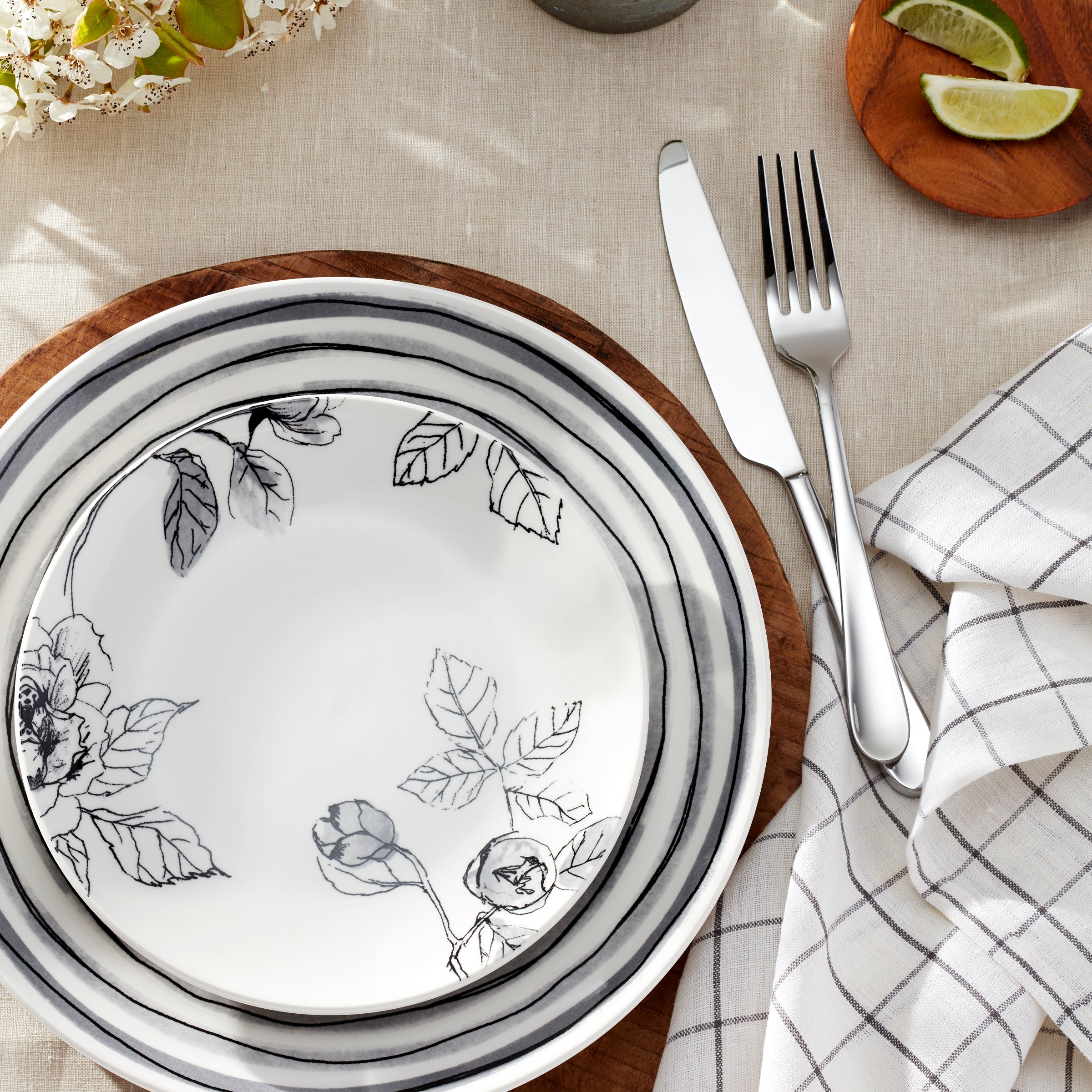 Sketchbook 12-Piece Dinnerware Set - Image 10