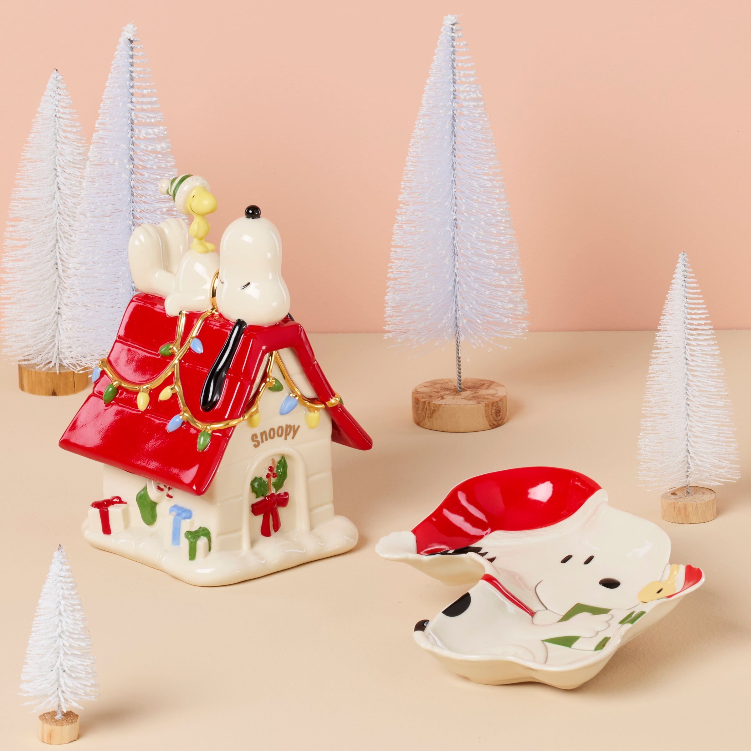 Snoopy Christmas Covered Candy Dish - Image 7