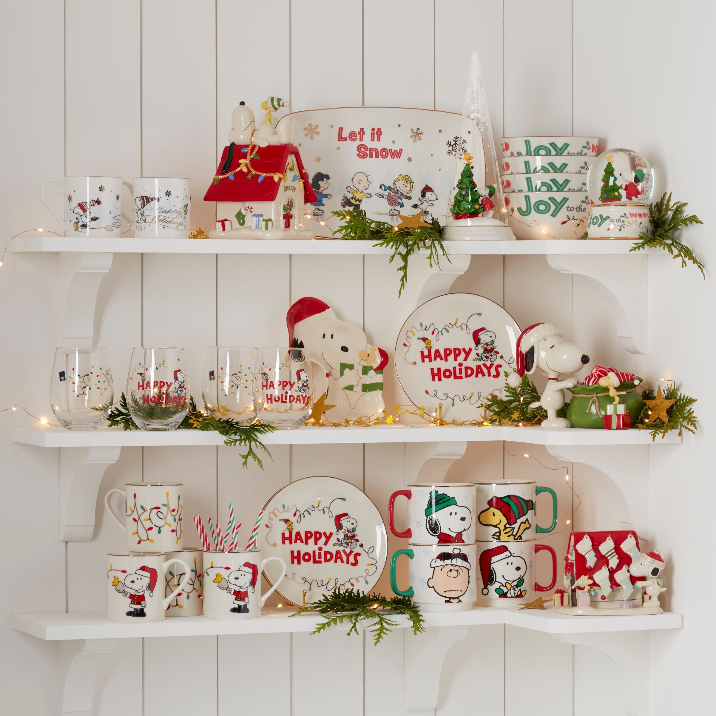 Snoopy Christmas Stacking Mugs - Set of 4 - Image 5