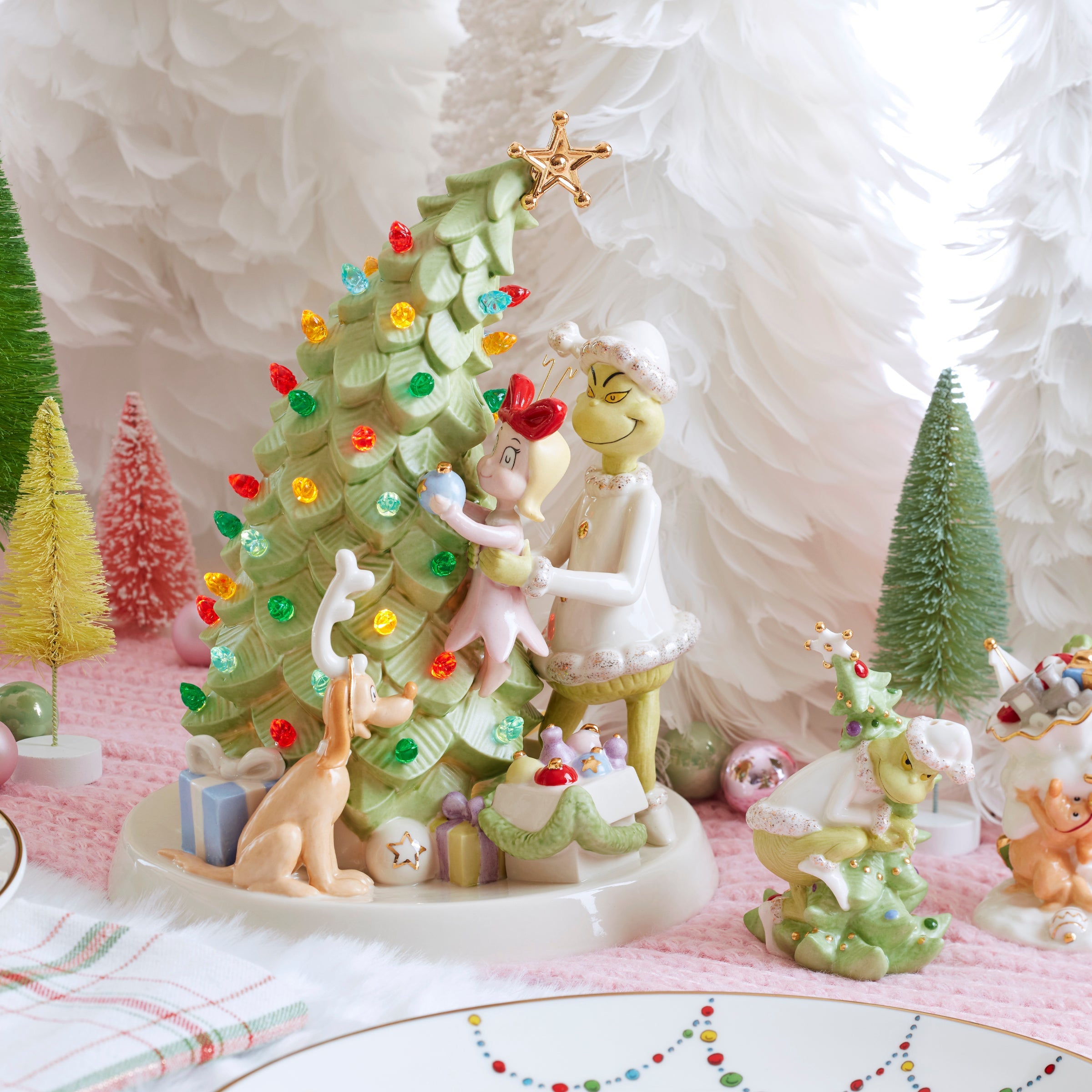 Merry Grinchmas Tree Lit Figurine - Image 8