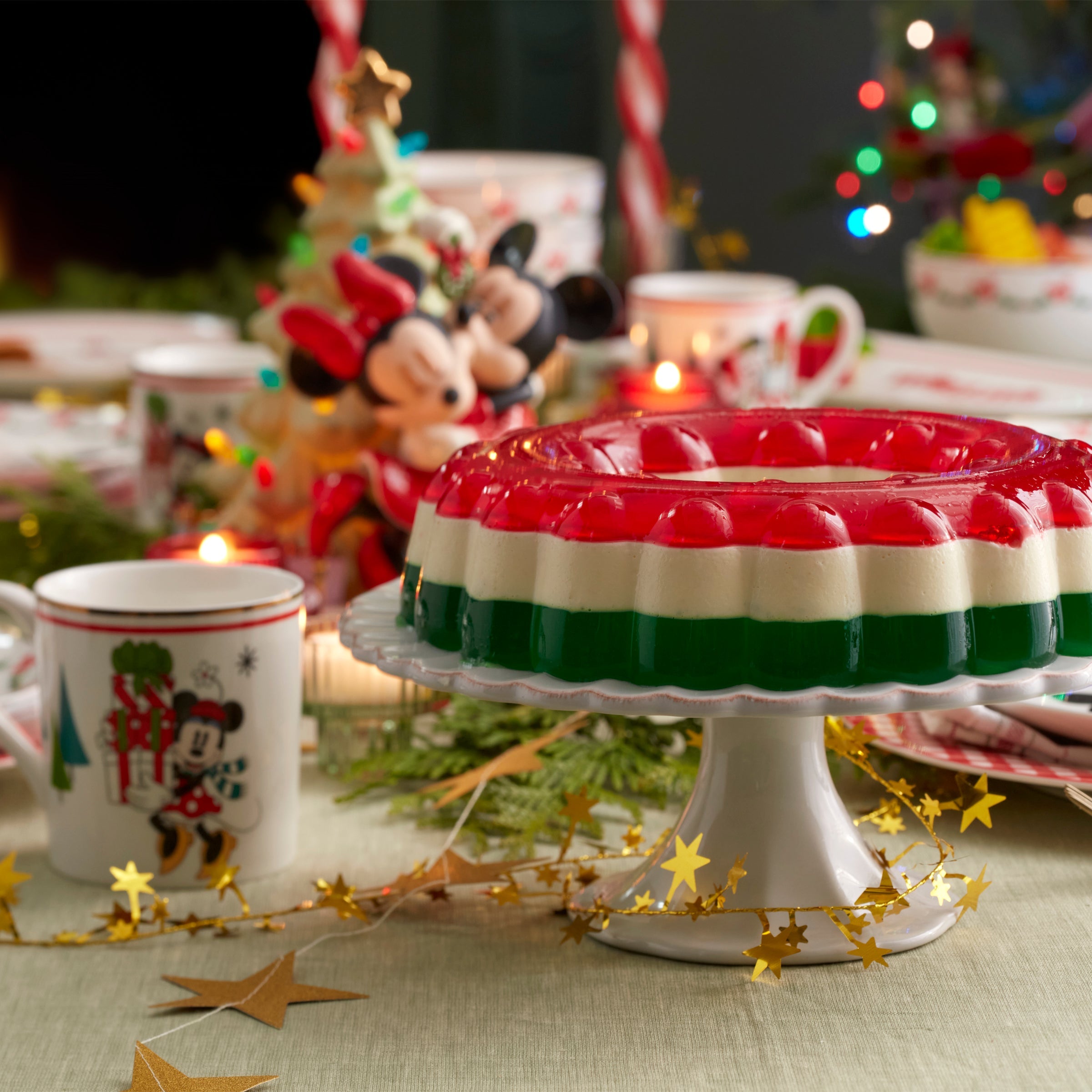 French Perle White Cake Plate With Dome - Image 3