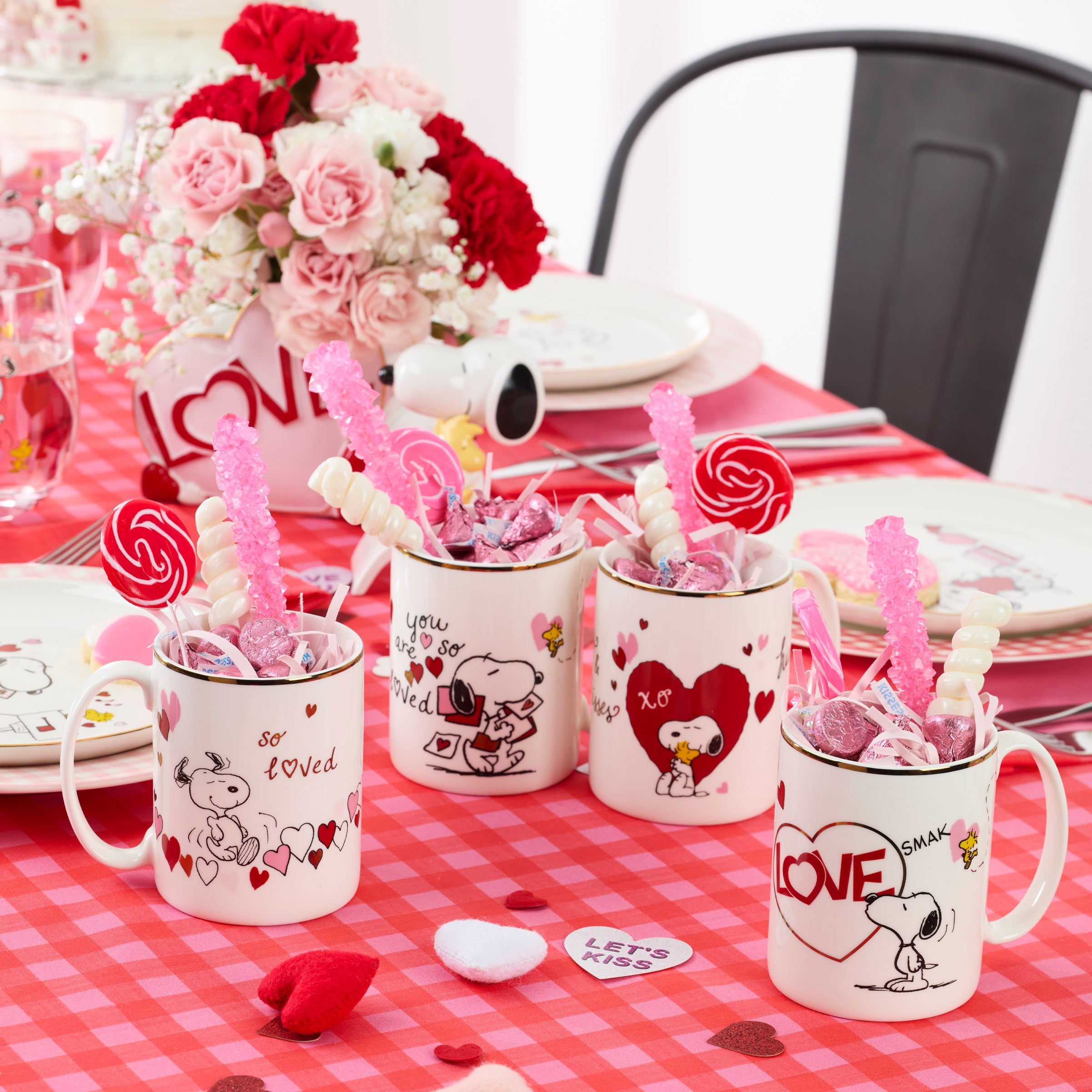 Snoopy Valentine's Day Mugs - Set of 4 - Image 3