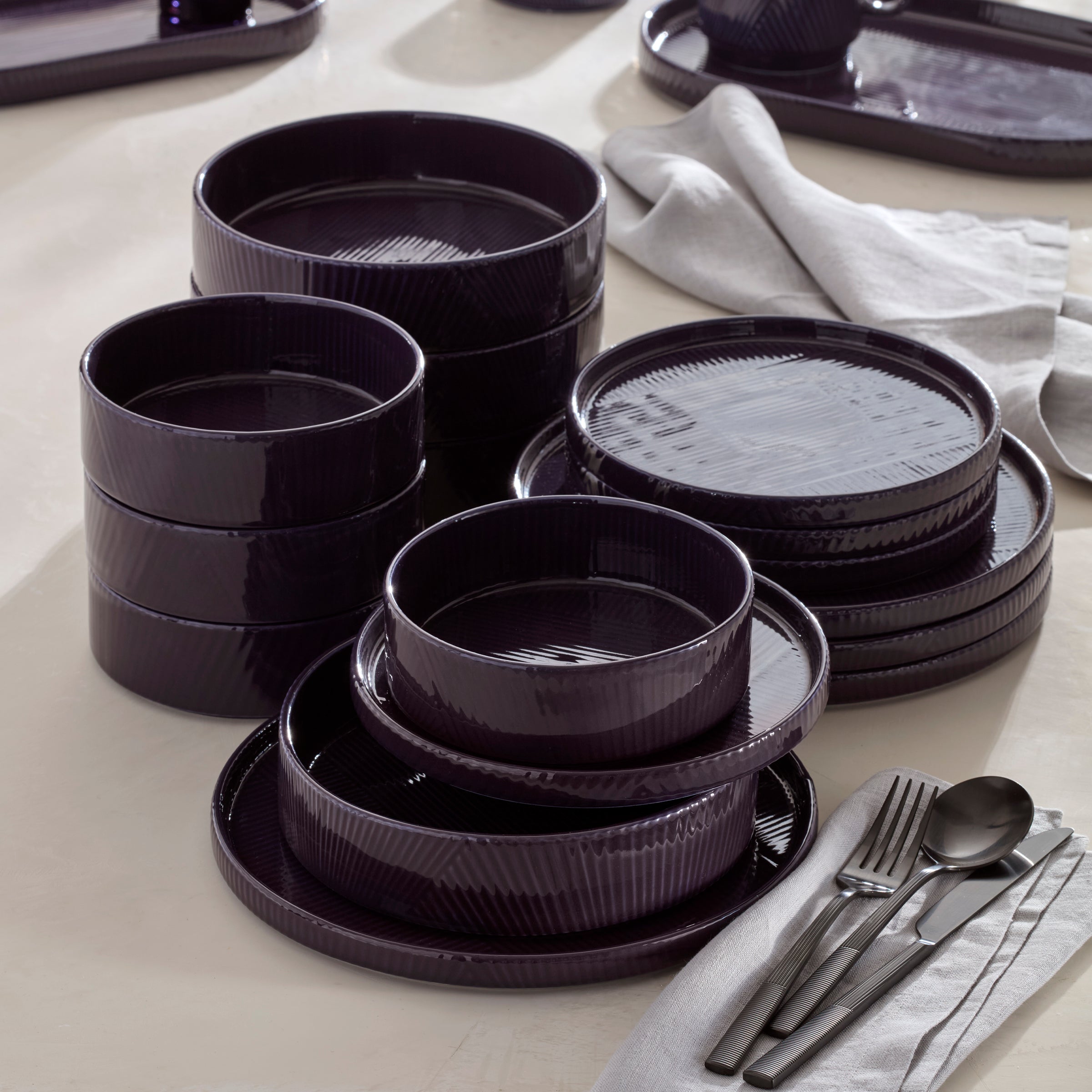 Modulus Nightshade 16-Piece Dinnerware Set - Image 2