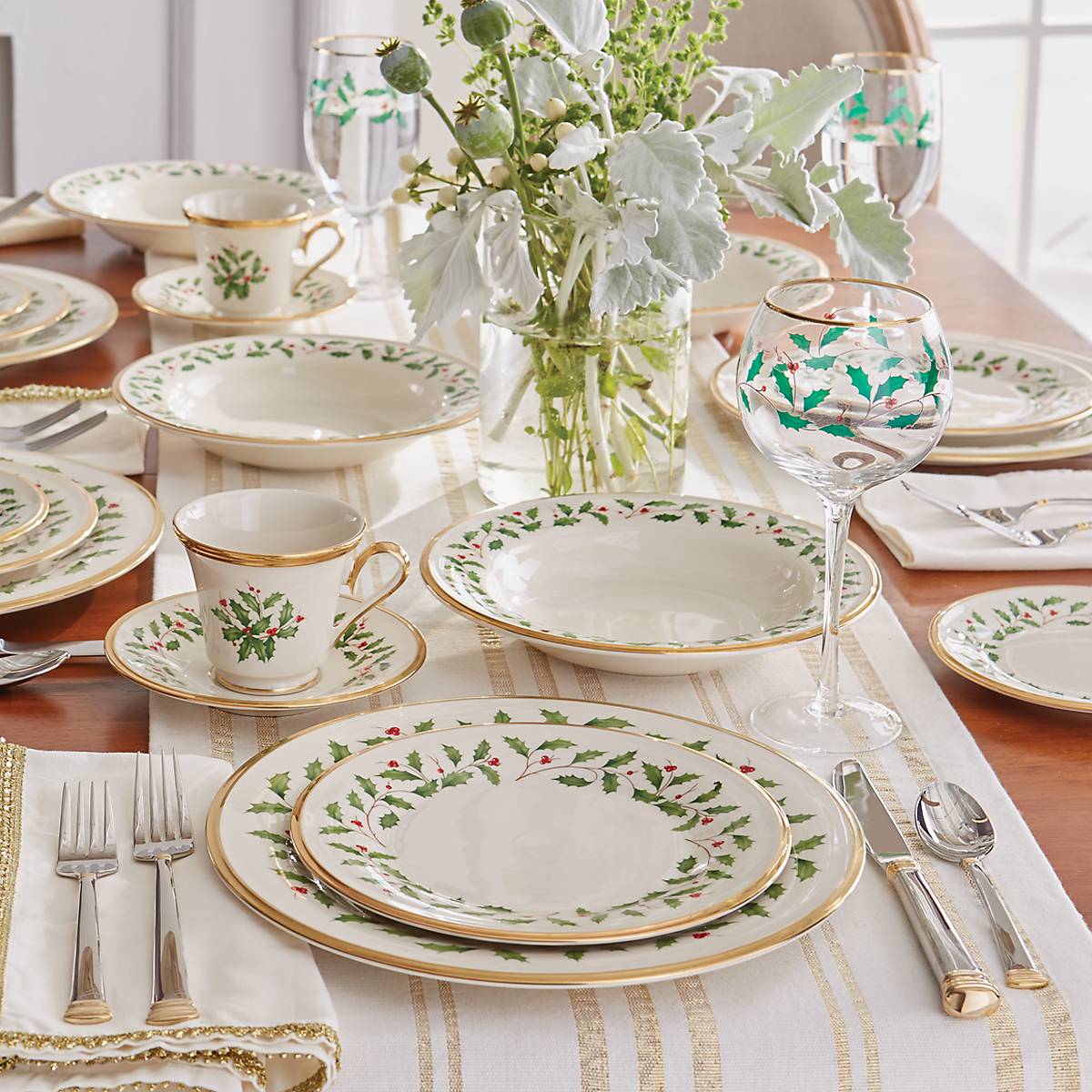 Eternal Gold 5 Piece Place Setting - Image 2