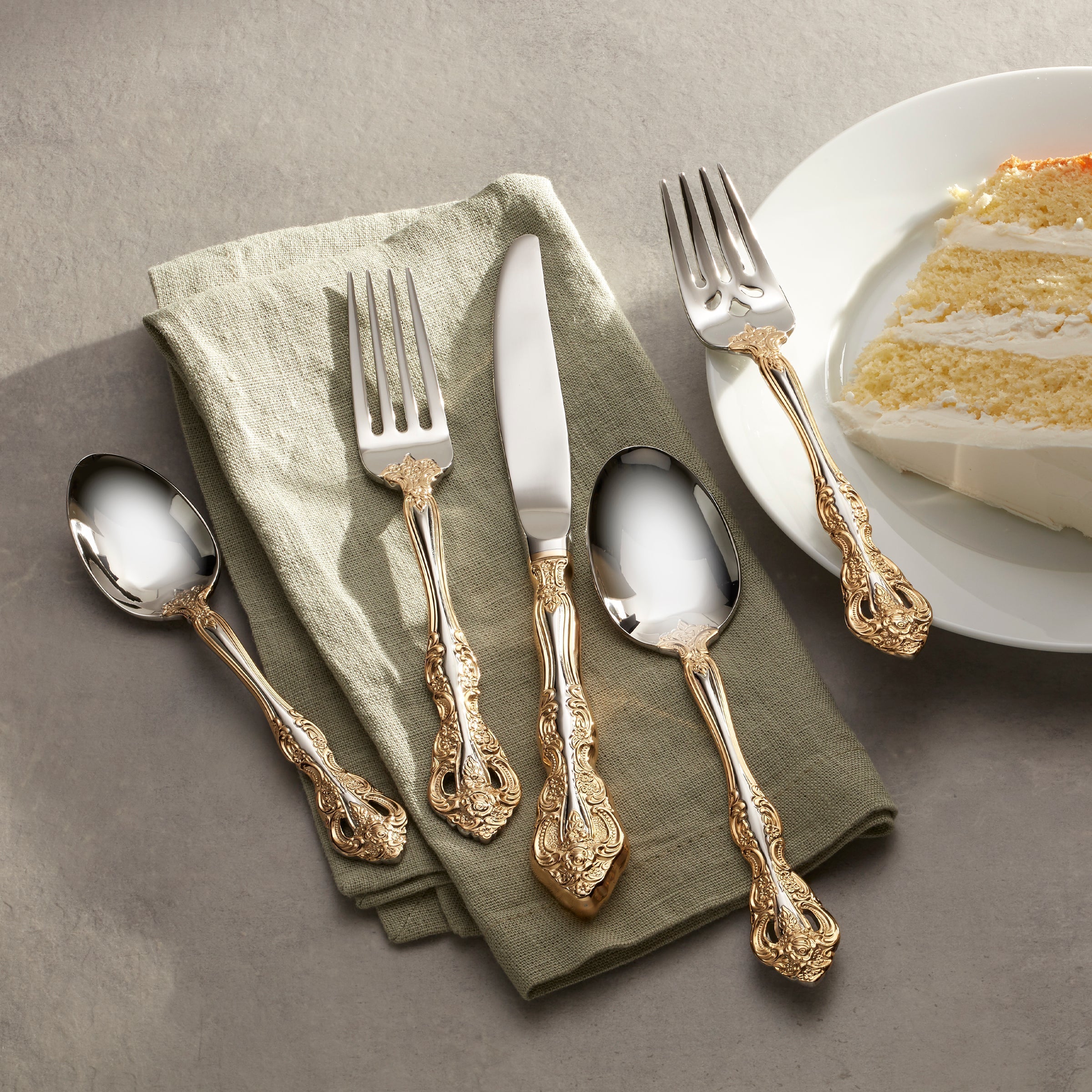 Golden Michelangelo 5 Piece Place Setting - Image 2