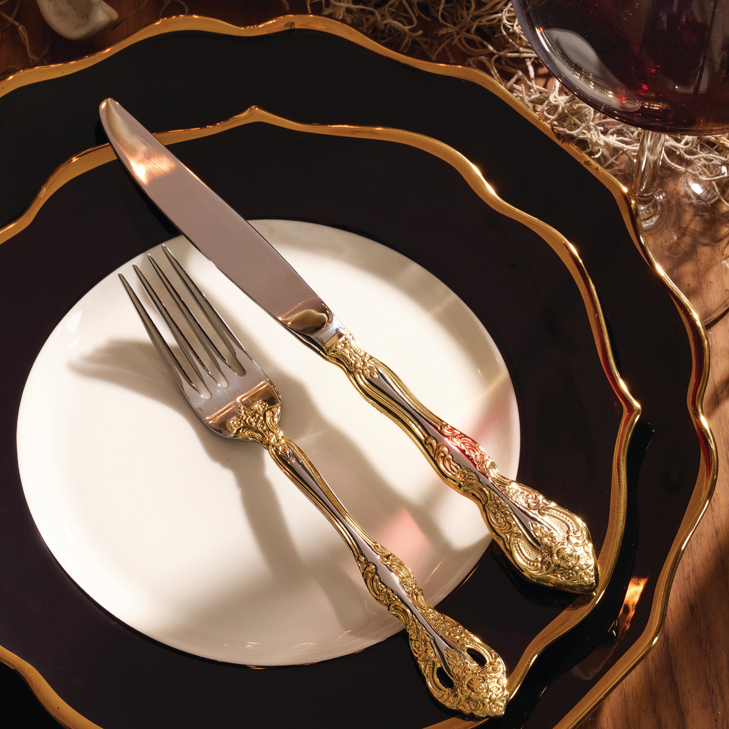 Contempo Luxe Black Dinner Plates - Set of 4 - Image 9