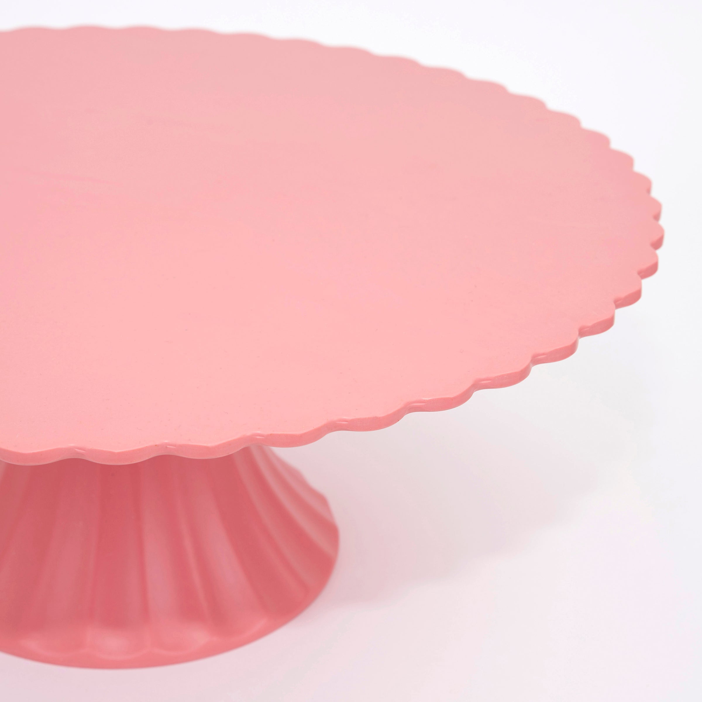 Large Reusable Bamboo Cake Stand. Pink - Image 3
