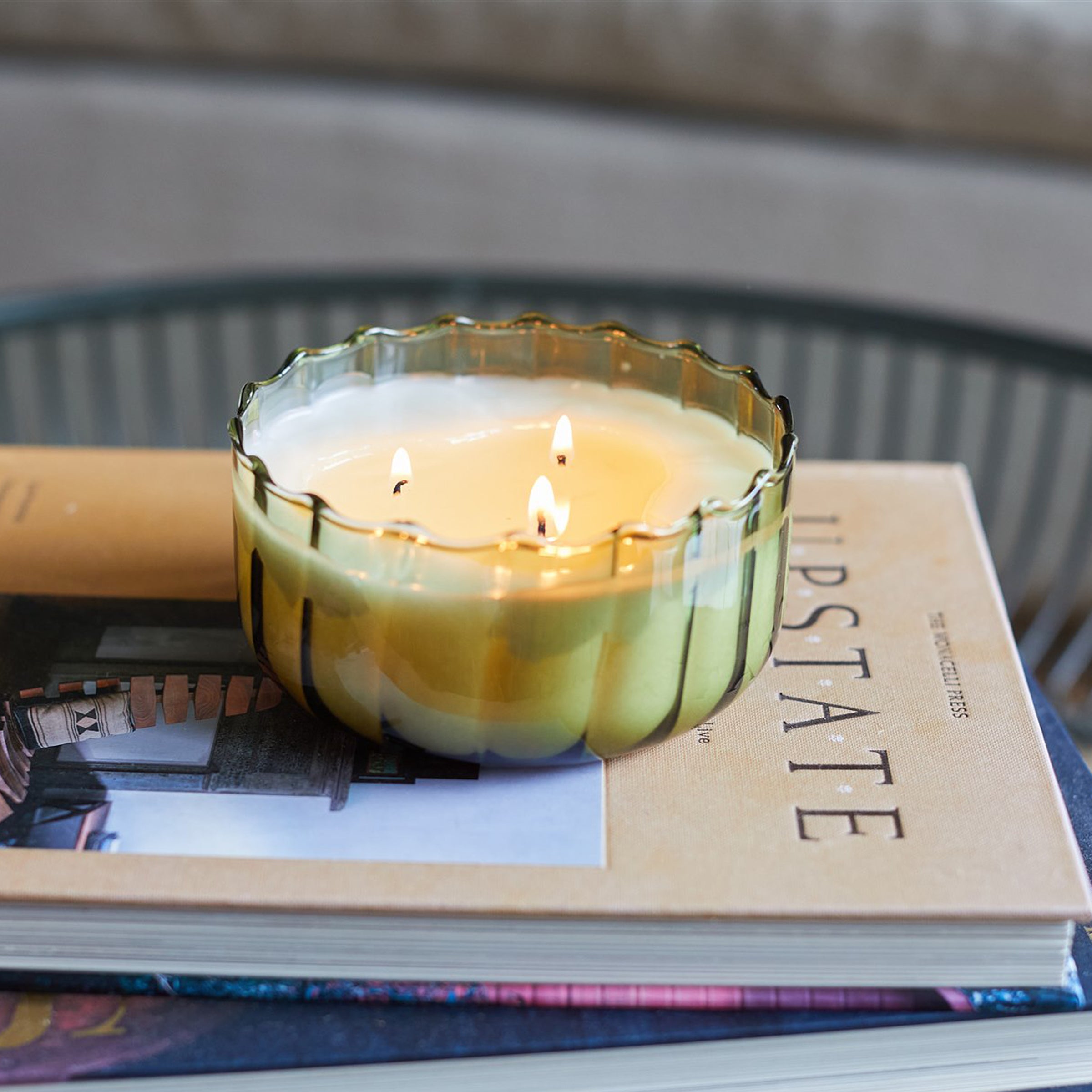 Ripple 12-oz Soy Wax Candle. Secret Garden - Image 2