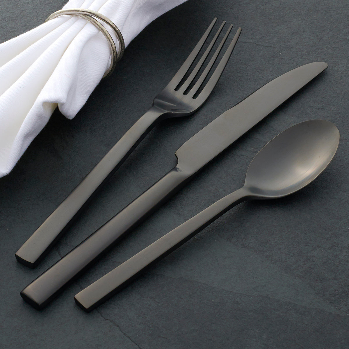 Chefs Table Midnight Matte 20 Piece Flatware Set - Image 4