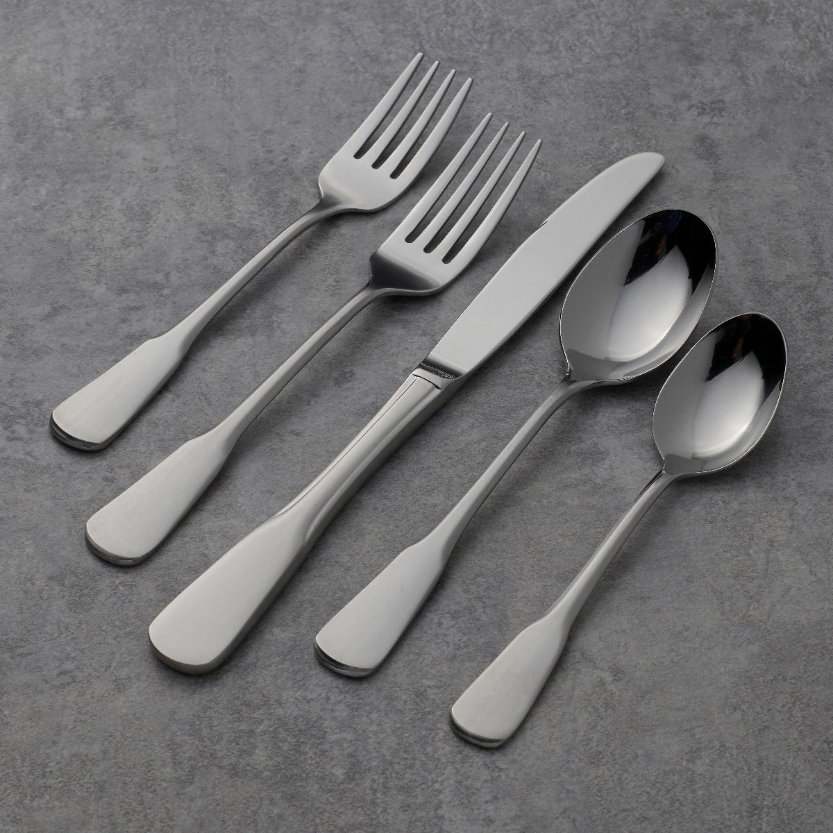 Colonial Boston 20 Piece Flatware Set - Image 2