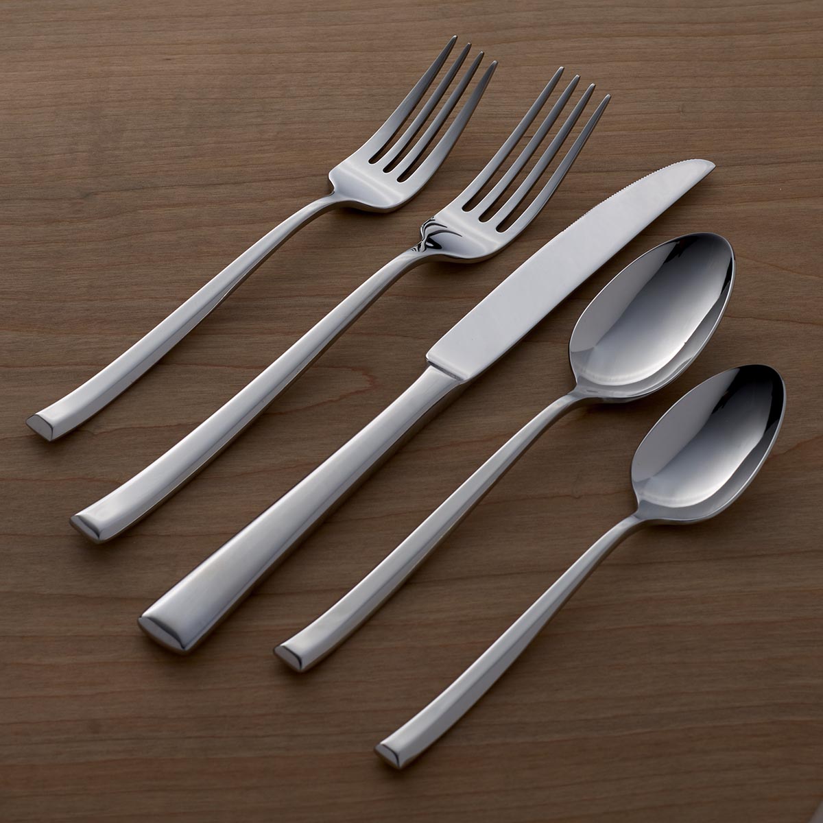 Pearce 20 Piece Flatware Set - Image 3